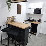 Casa Chiper - Parter Apartamento Braşov